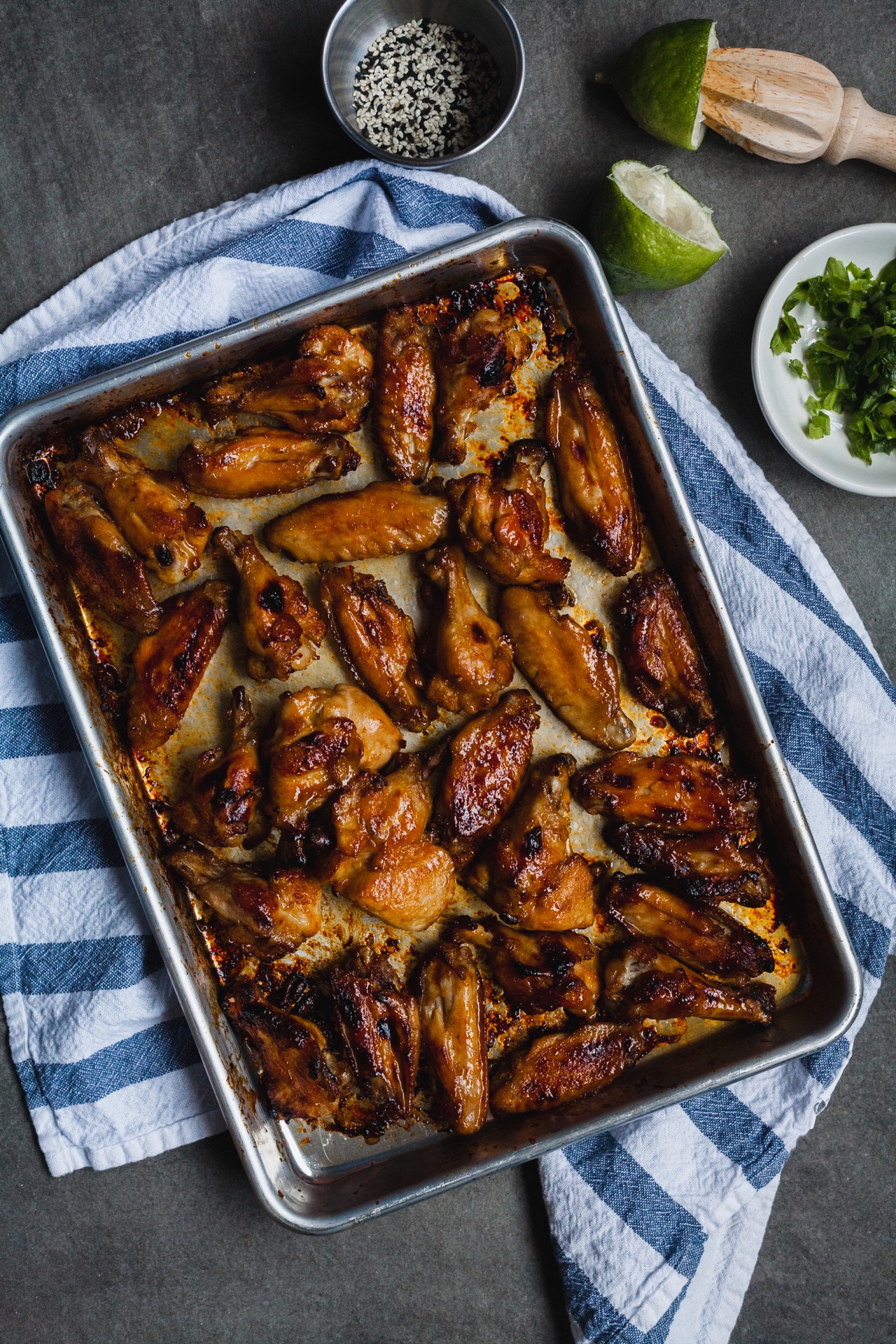 Sticky And Spicy Baked Chicken Wings