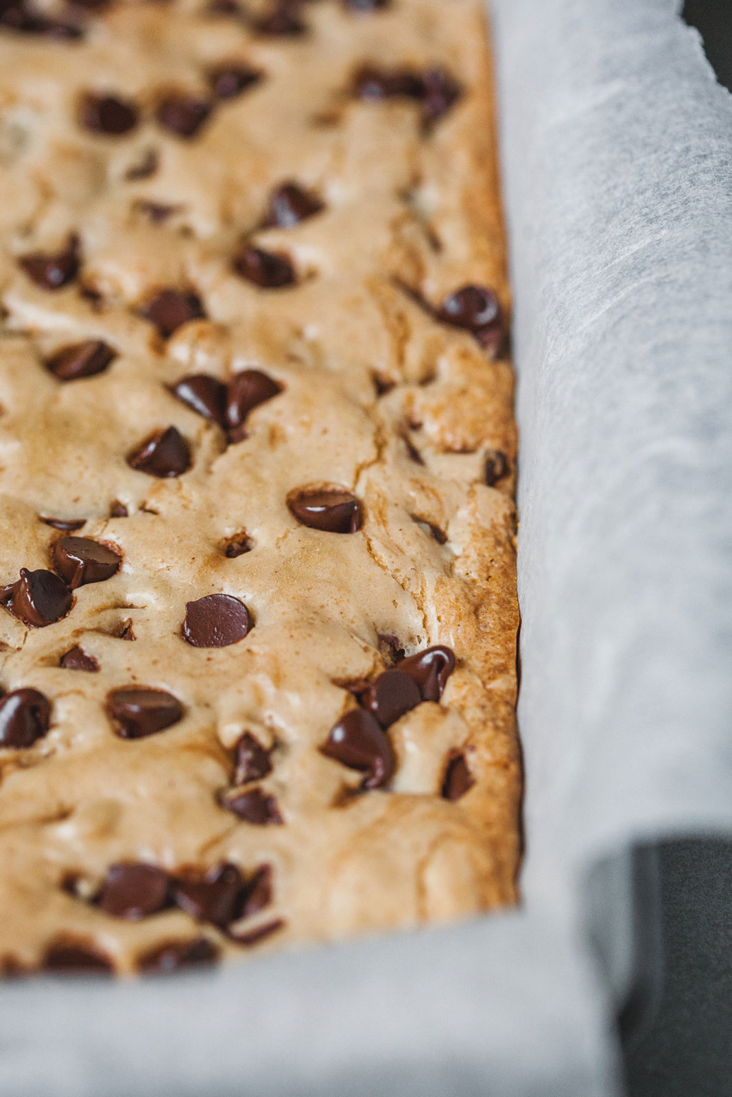 Brown Butter Earl Grey Chocolate Chip Cookie Bars