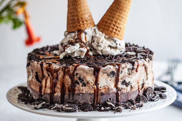 Chocolate Oreo Cookie Ice Cream Cake