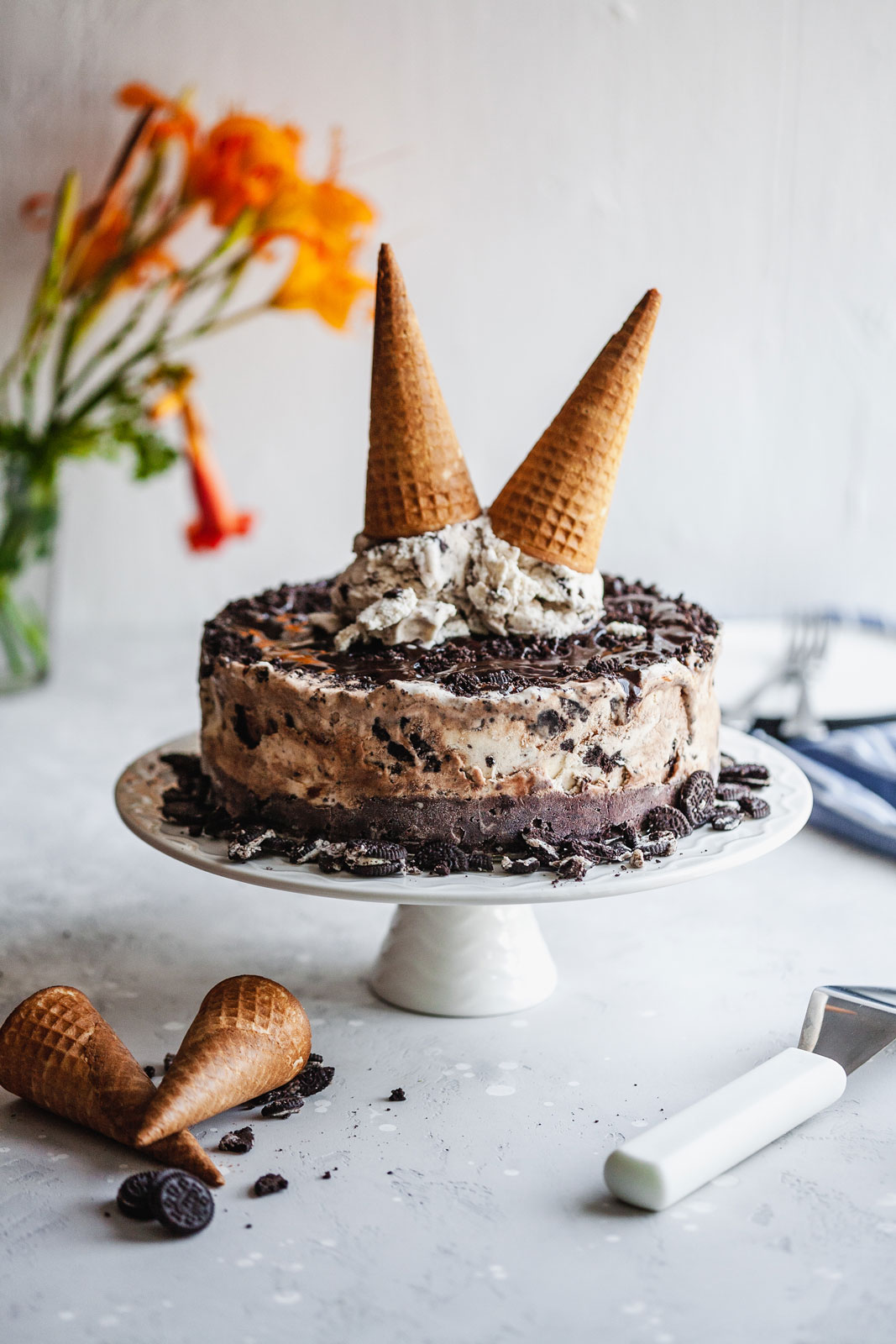 Chocolate Oreo Cookie Ice Cream Cake