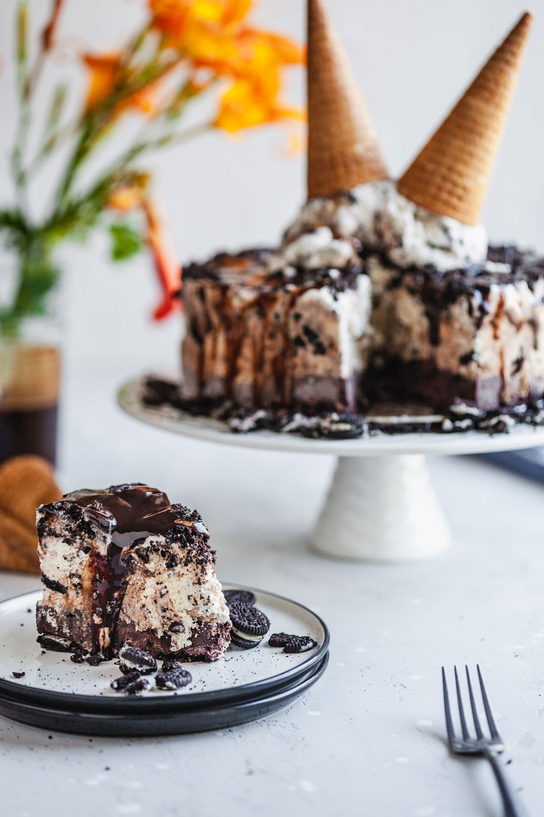 Chocolate Oreo Cookie Ice Cream Cake