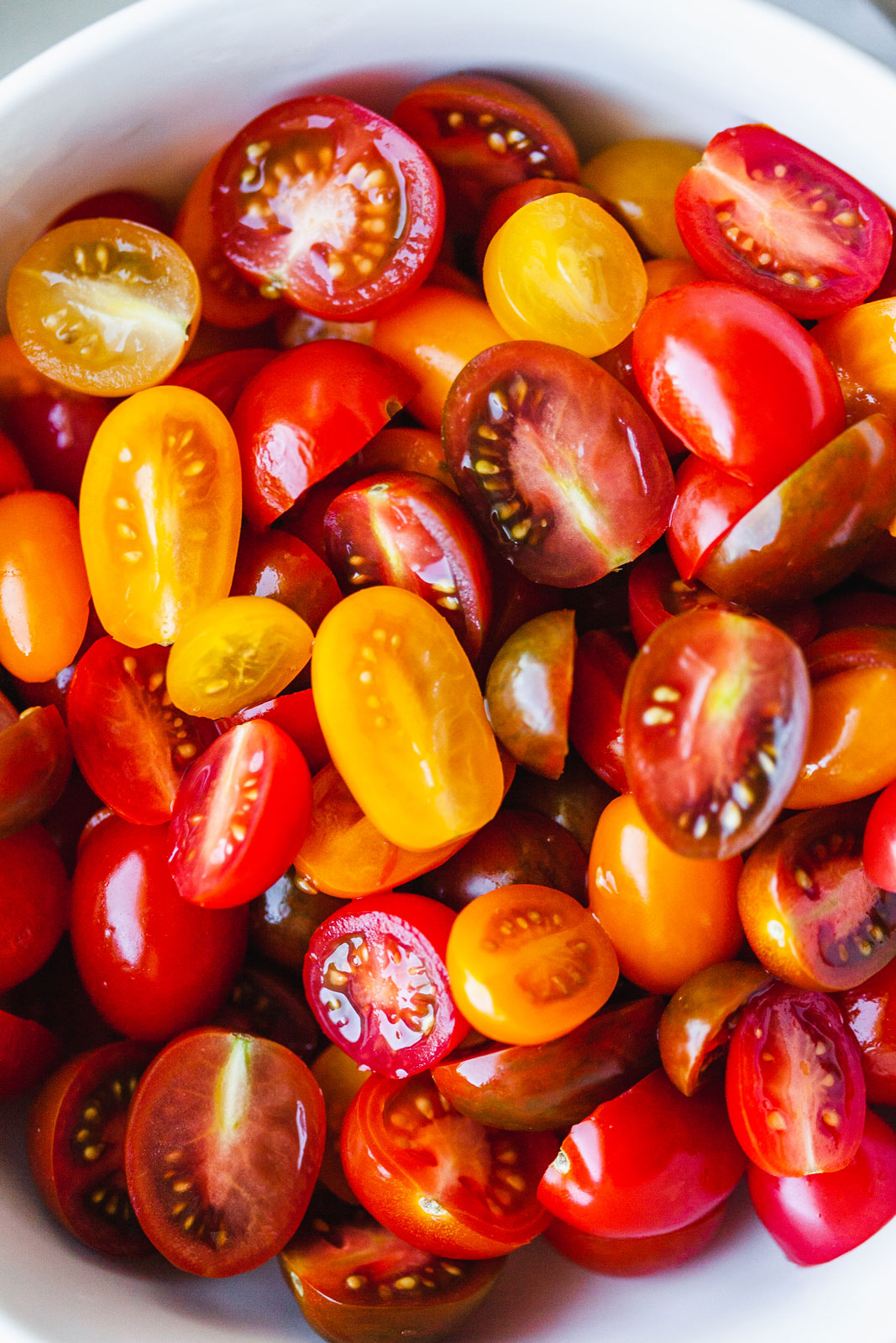 Easy Chickpea Caprese Salad