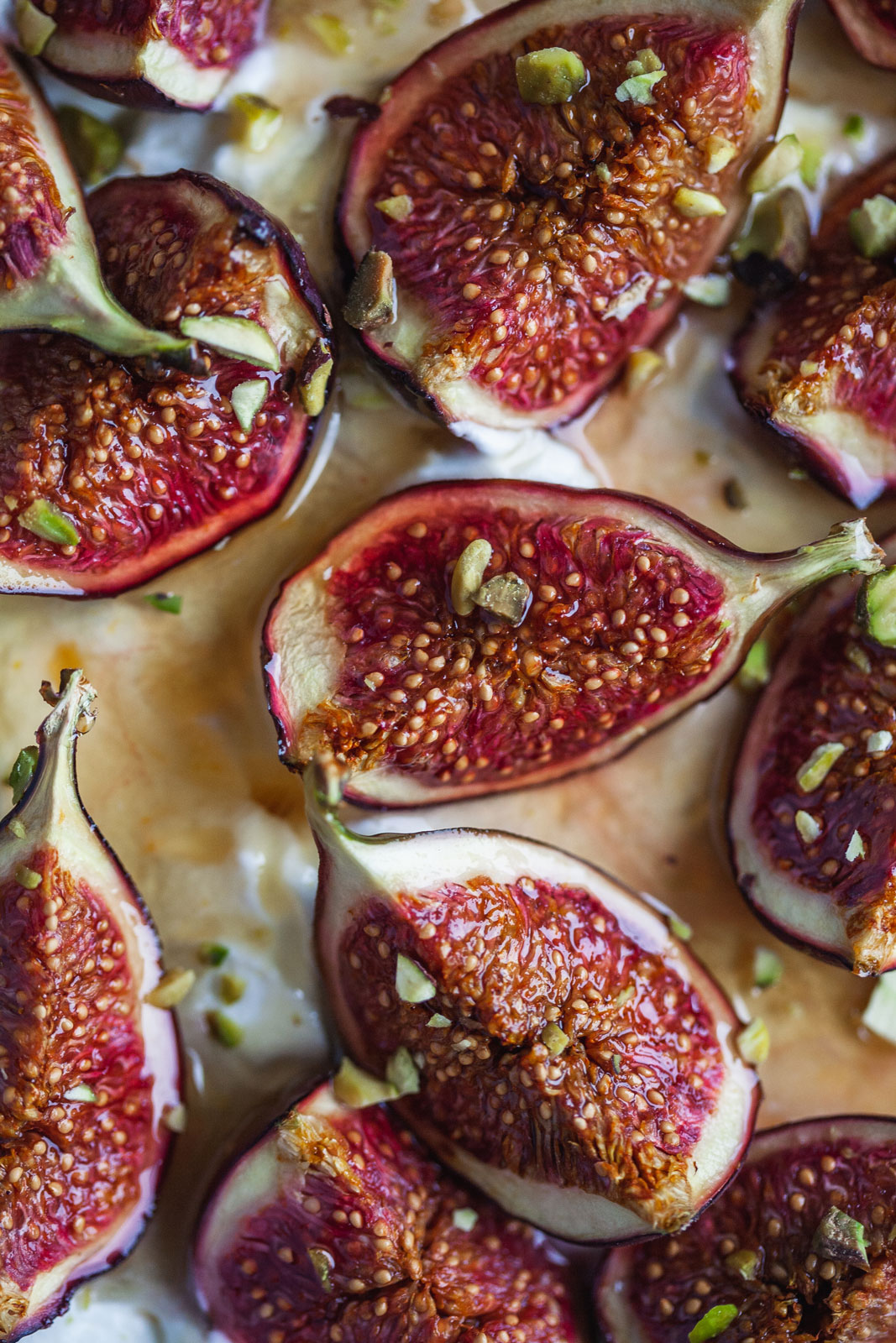 Honey And Fig Pavlova