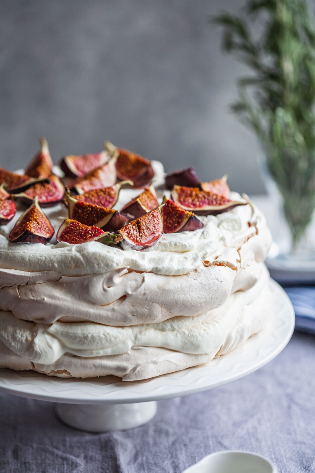 Honey And Fig Pavlova Cake