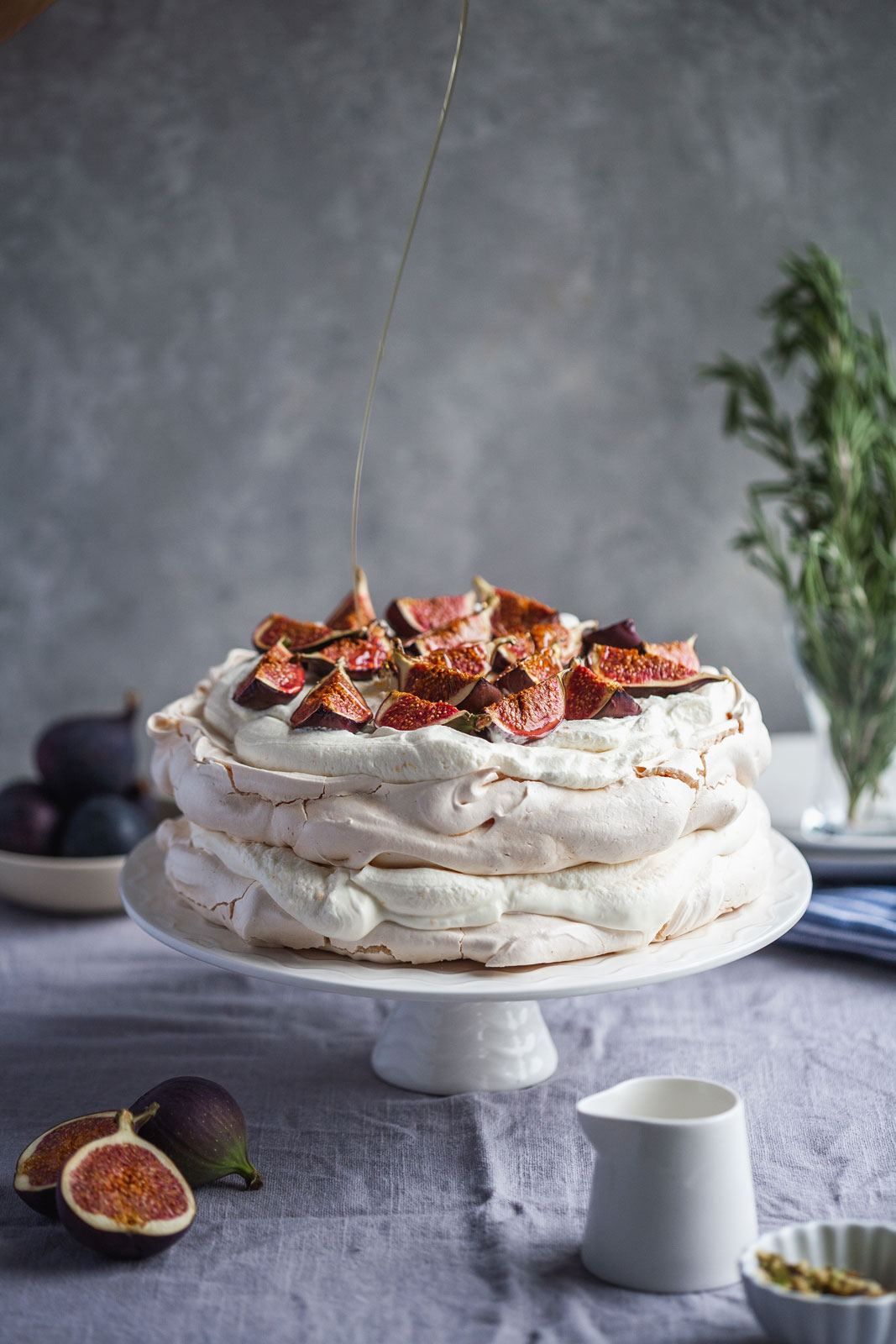 Honey And Fig Pavlova