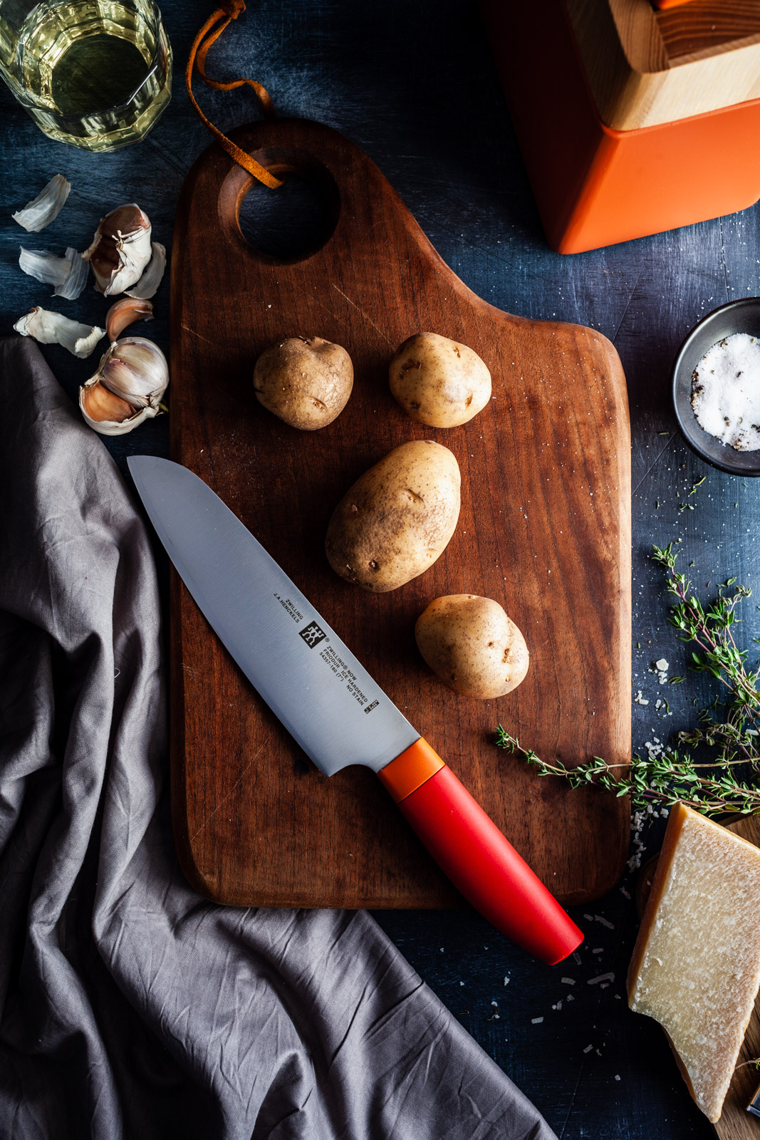 Garlic Parmesan Crispy Roasted Potatoes With Thyme