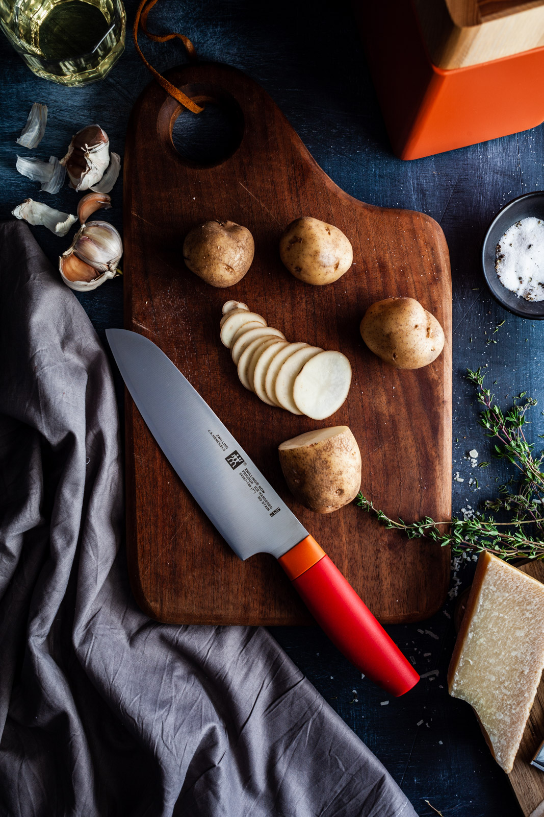 Garlic Parmesan Crispy Roasted Potatoes With Thyme