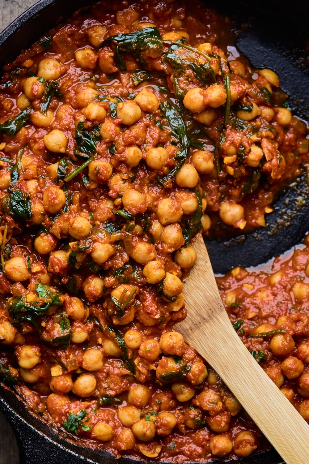 Curried Chickpeas With Spinach and Tomatoes