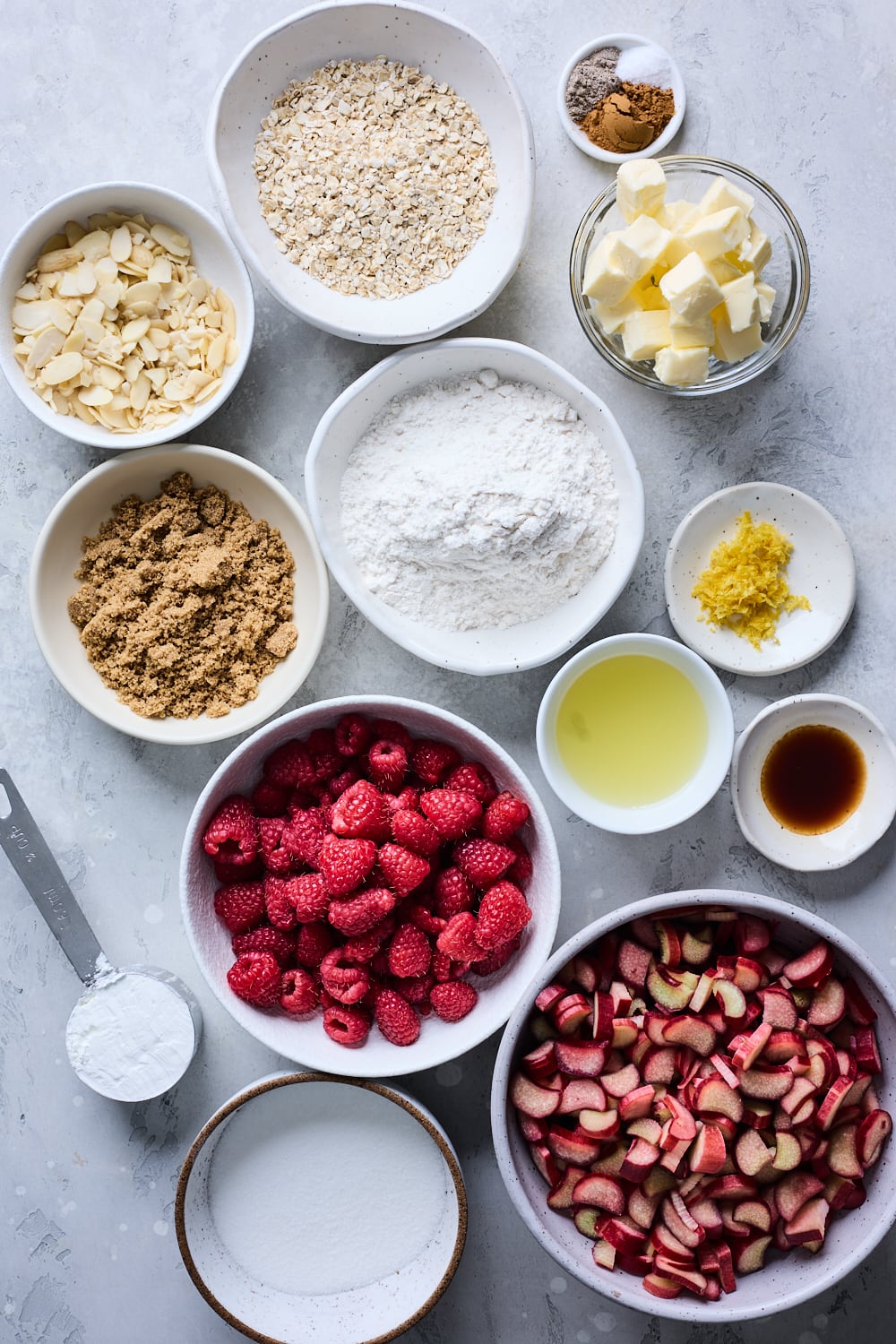 Warm Vanilla Rhubarb Crisp