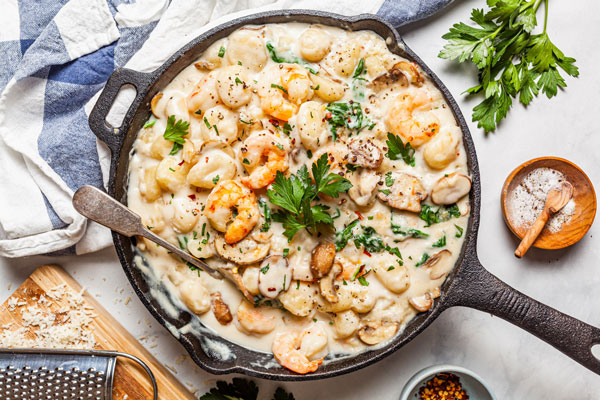 One Pan Creamy Gnocchi With Shrimp and Spinach