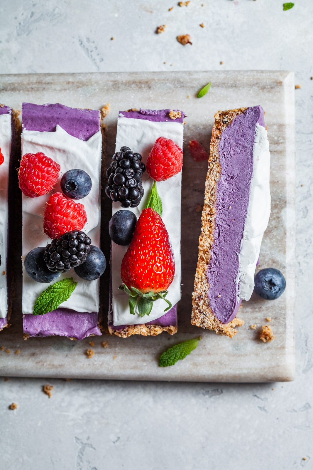 No Bake Vegan Berry Cheesecake