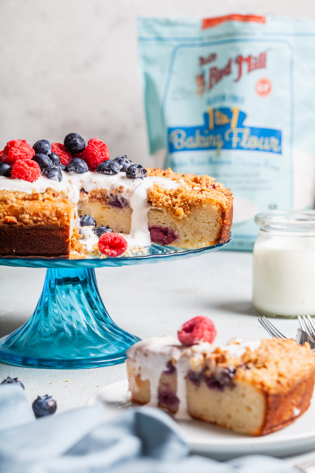 Greek Yoghurt Berry Breakfast Cake