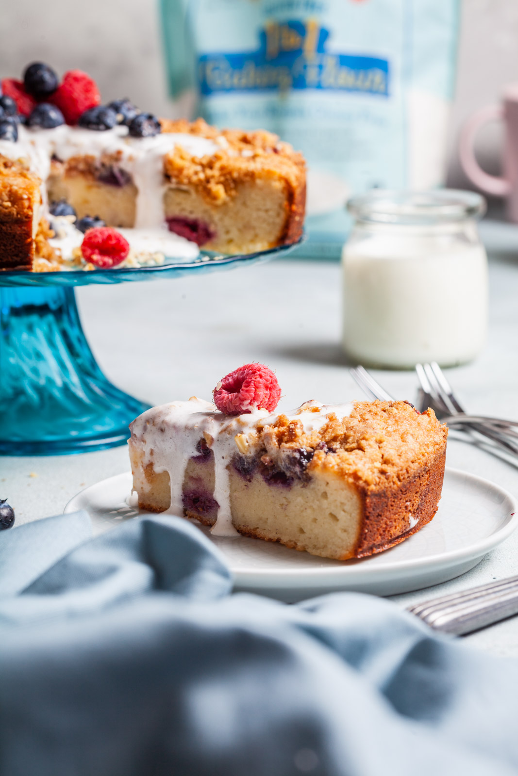 Greek Yoghurt Berry Breakfast Cake