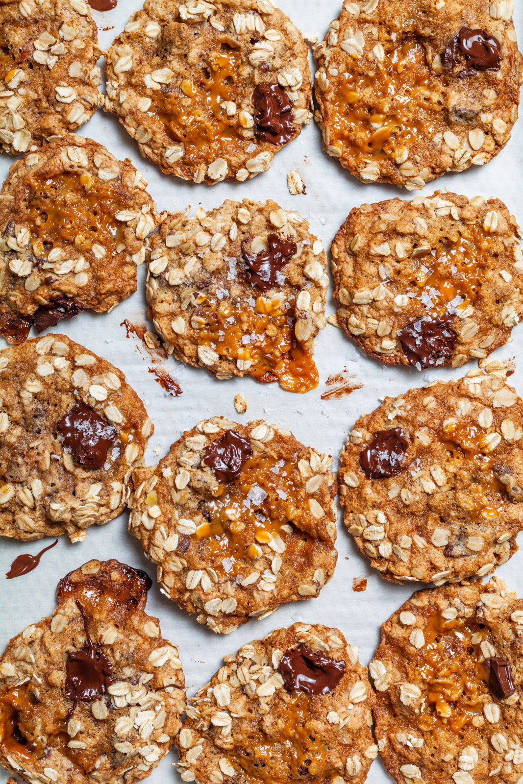 Chocolate Caramel Spelt Oatmeal Cookies