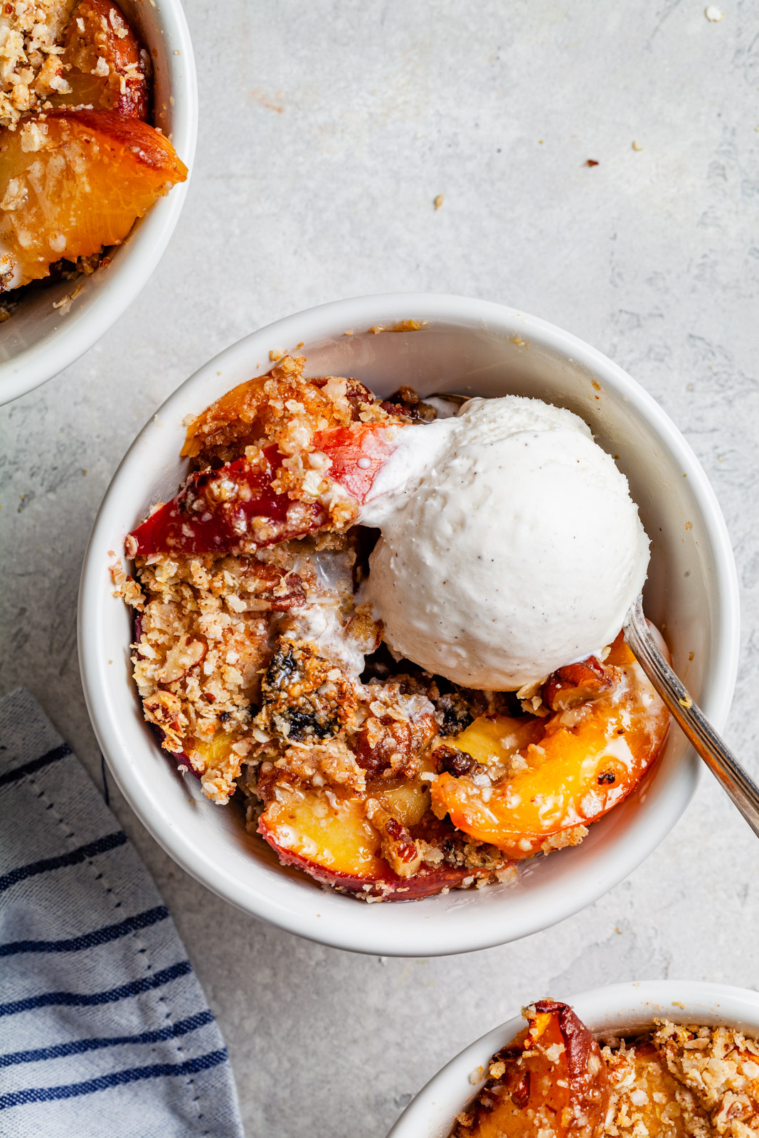 Peach and Nectarine Pecan Sandy Crumble