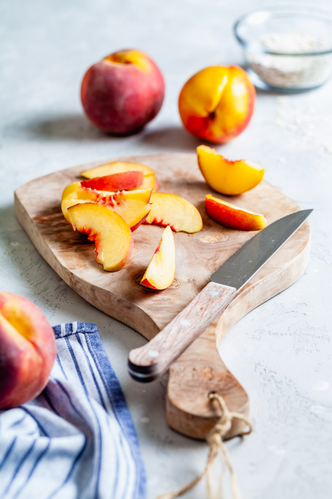 Peach and Nectarine Pecan Sandy Crumble