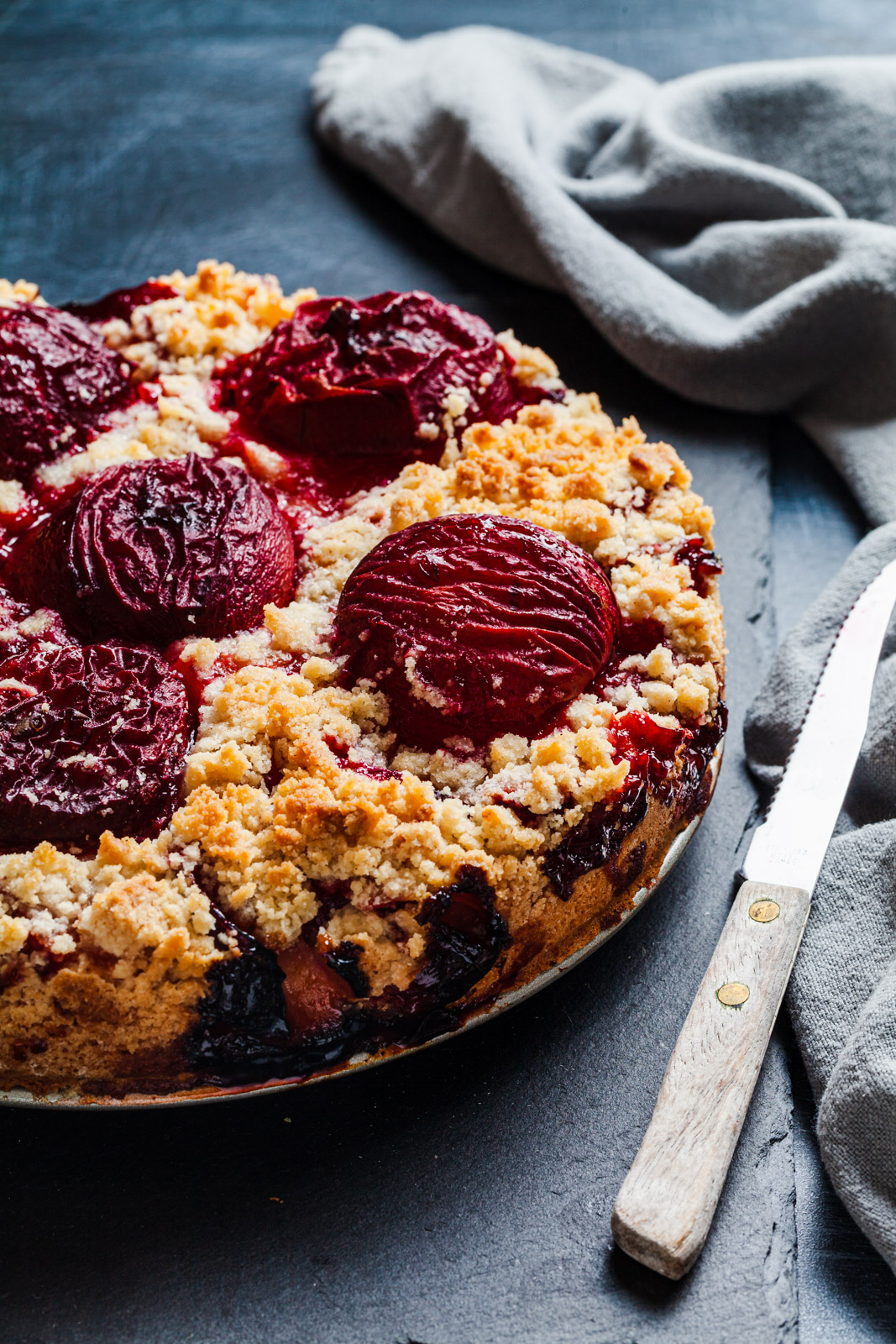 German Plum Cake with Streusel 