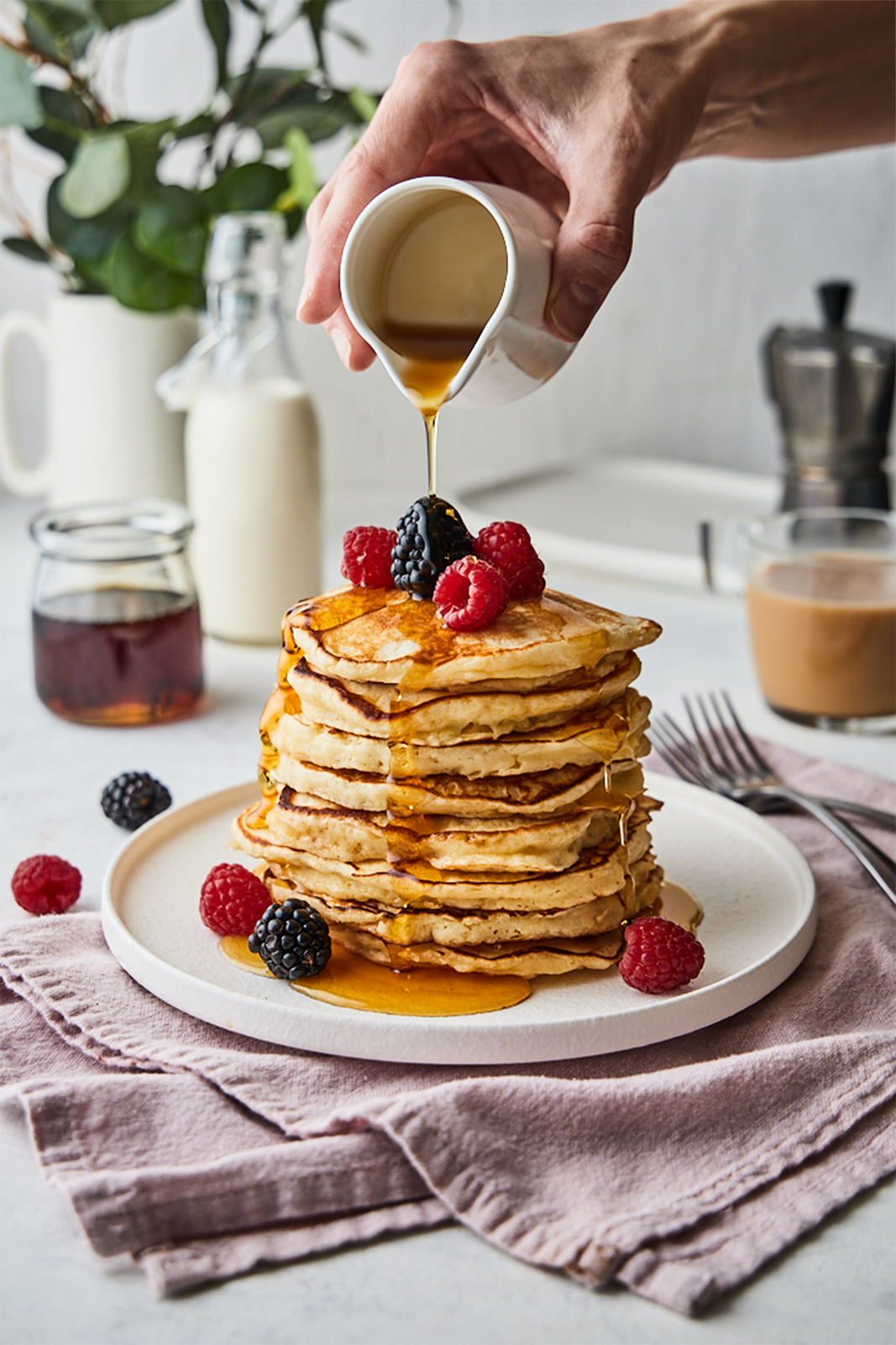 Easy Delicious and Fluffy Buttermilk Pancakes