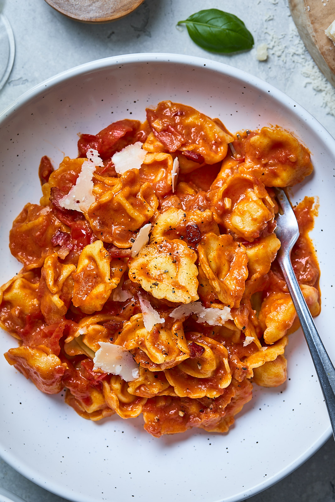 Easy Tortellini Amatriciana