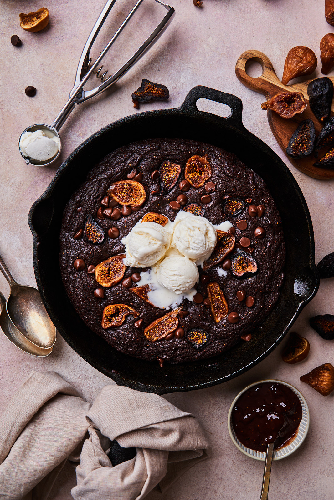 Chocolate Fig skillet brownies