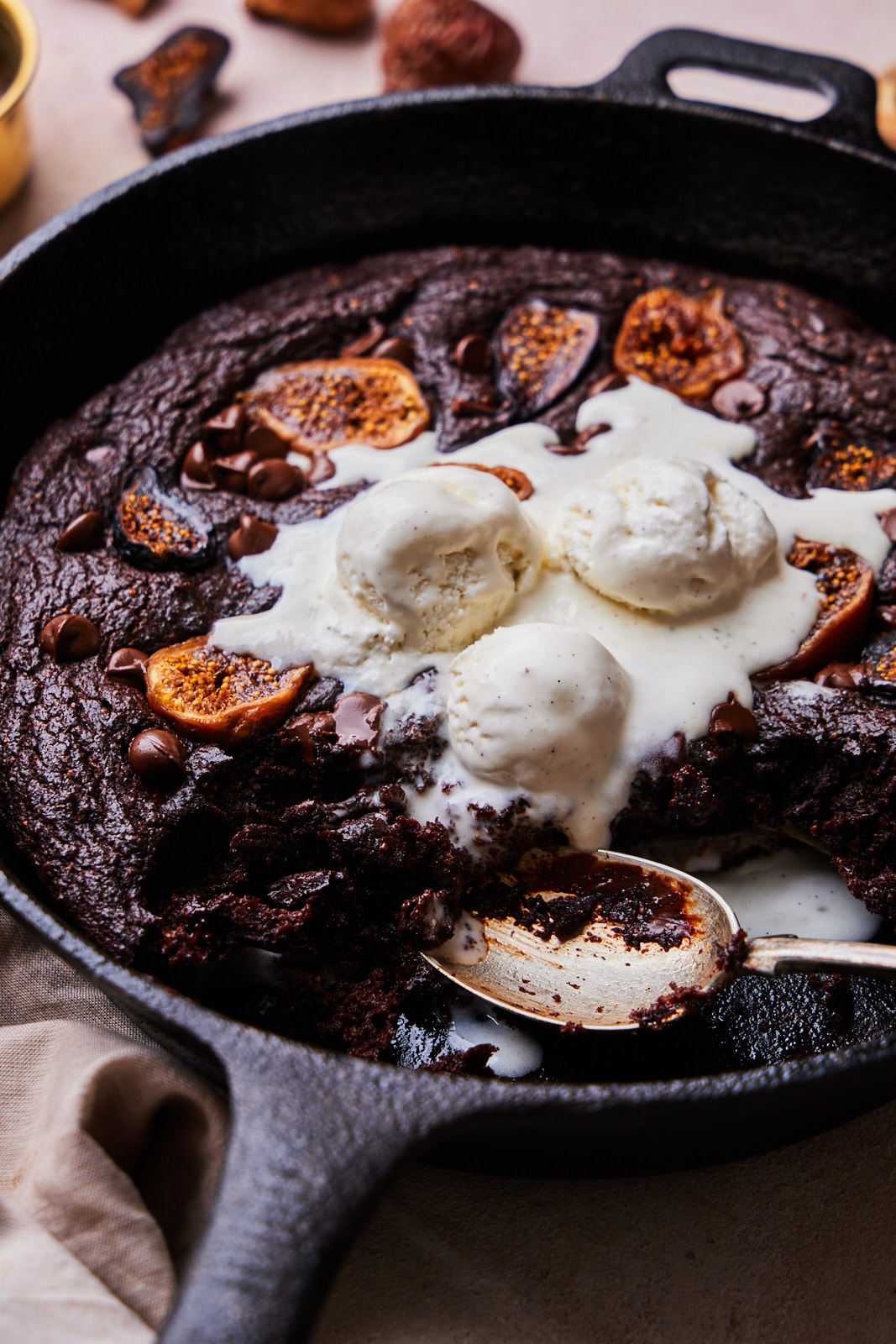 Chocolate Fig skillet brownies