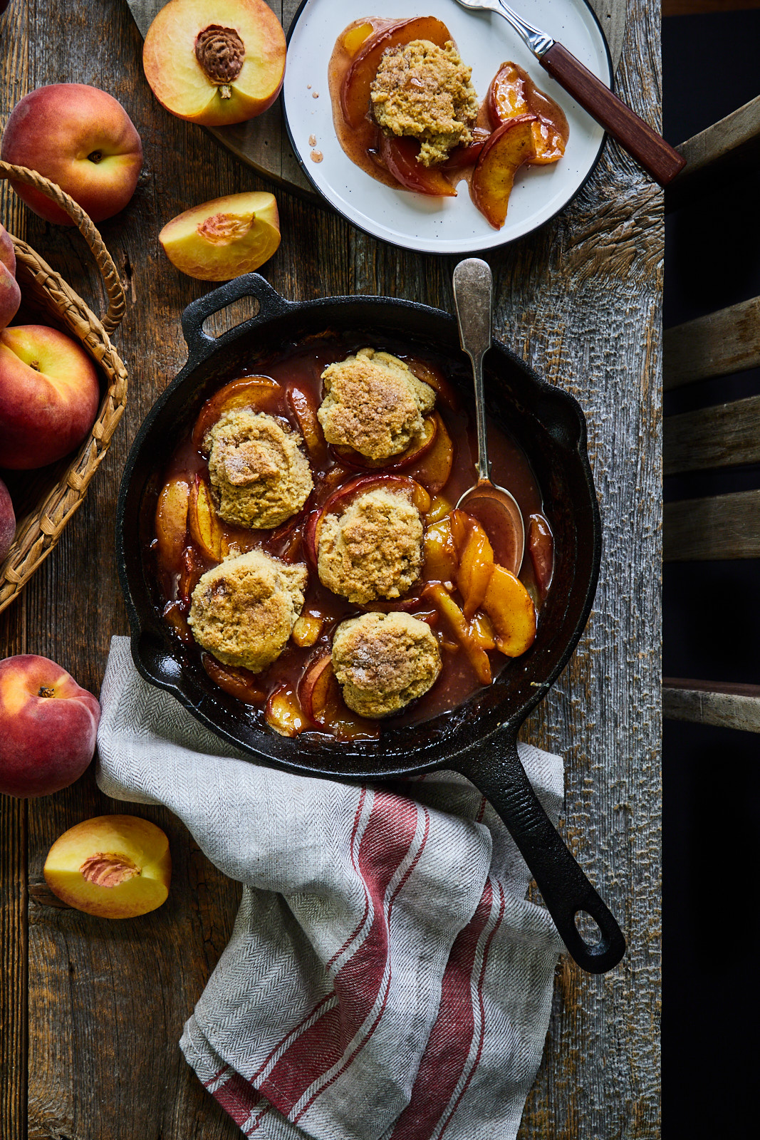 Grilled Skillet Peach Cobbler