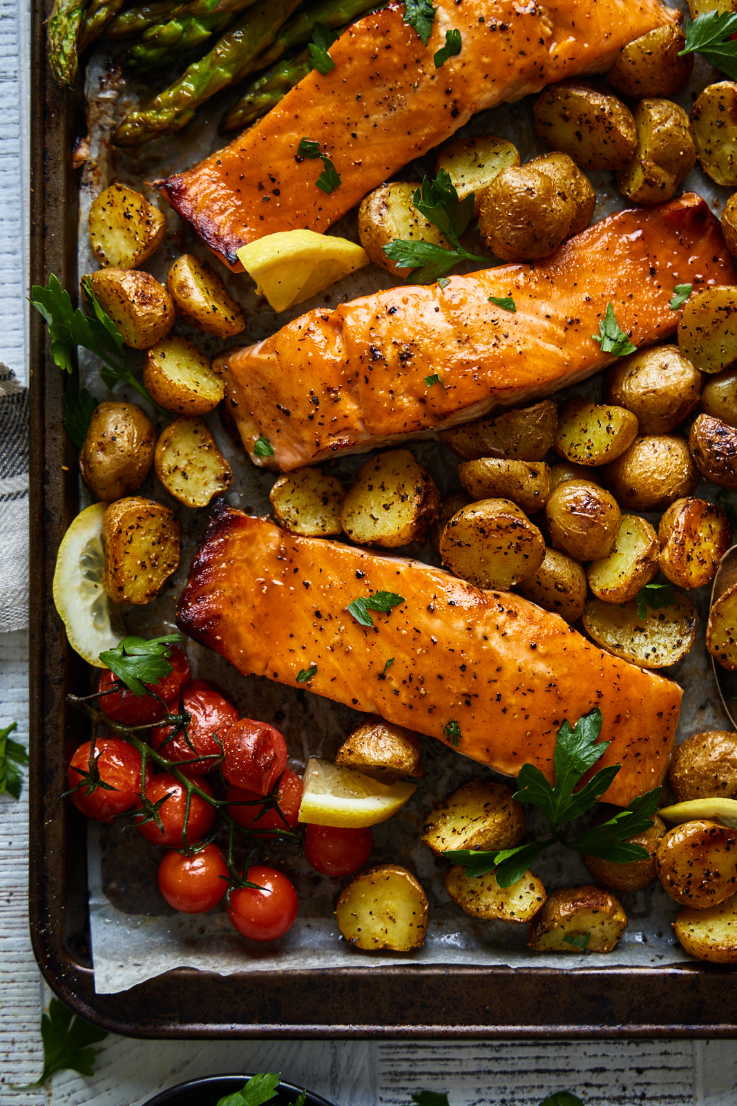 Sheetpan Salmon and Potatoes With Veggies