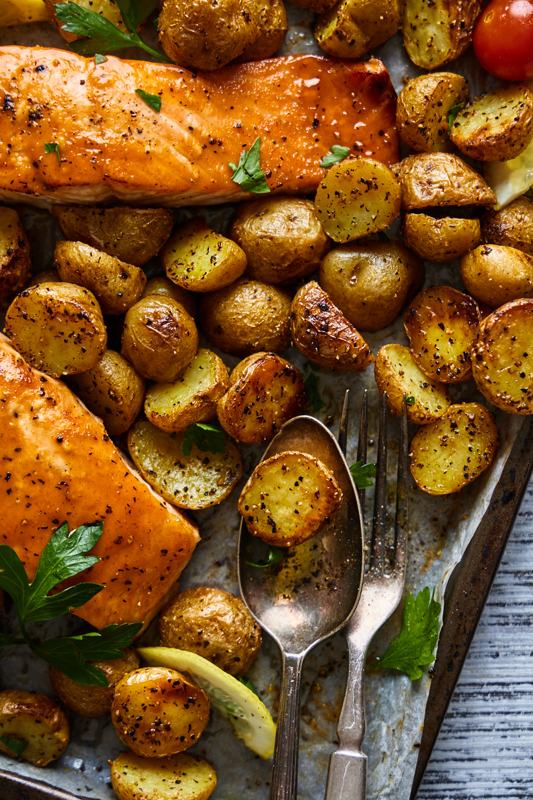 Sheetpan Salmon and Potatoes With Veggies