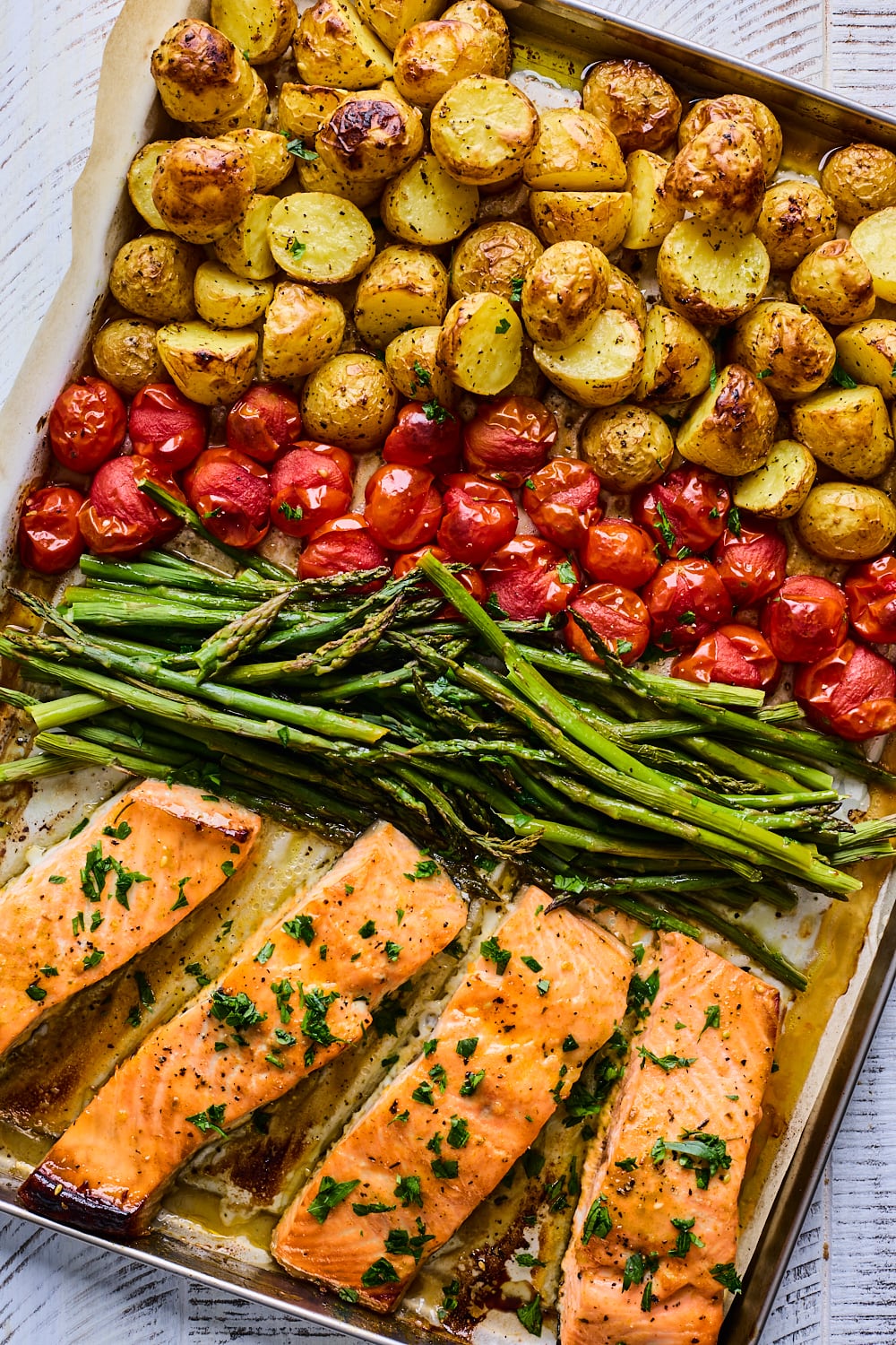 Sheetpan Salmon and Potatoes With Veggies