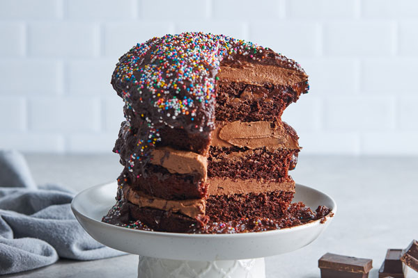 Easy Chocolate Funfetti Tsunami Pull Up Cake