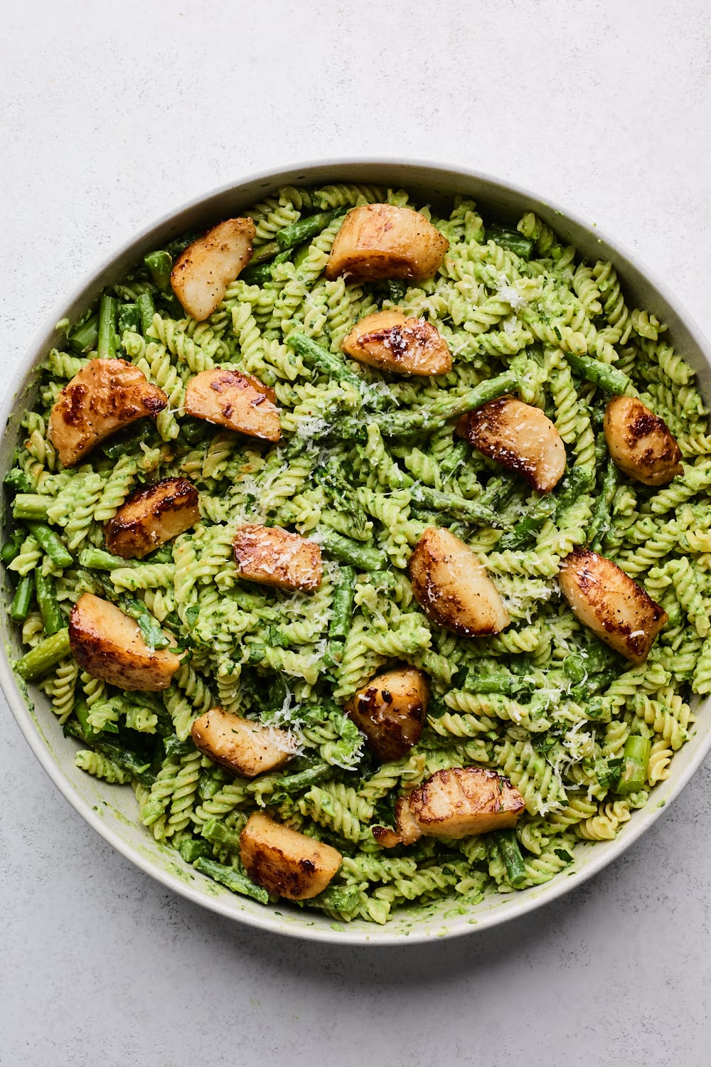 Pea Pesto Pasta With Seared Scallops