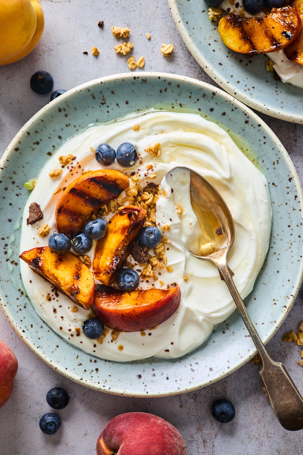 Grilled Peach and Blueberry Yoghurt Parfaits