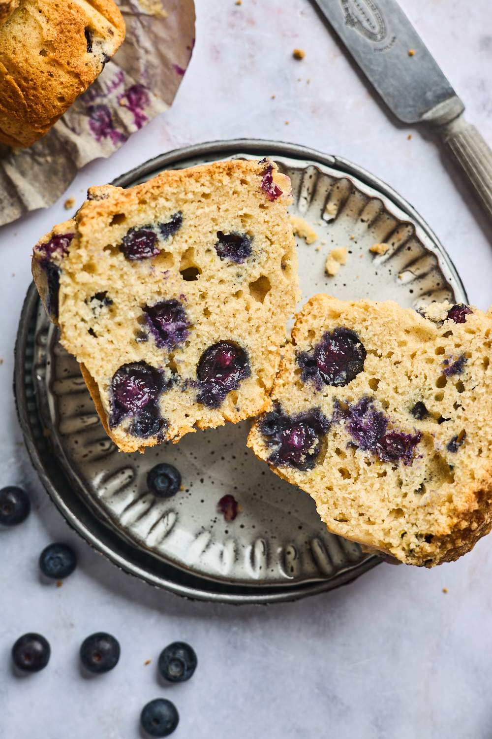 Bakery Style Blueberry Streusel Muffins