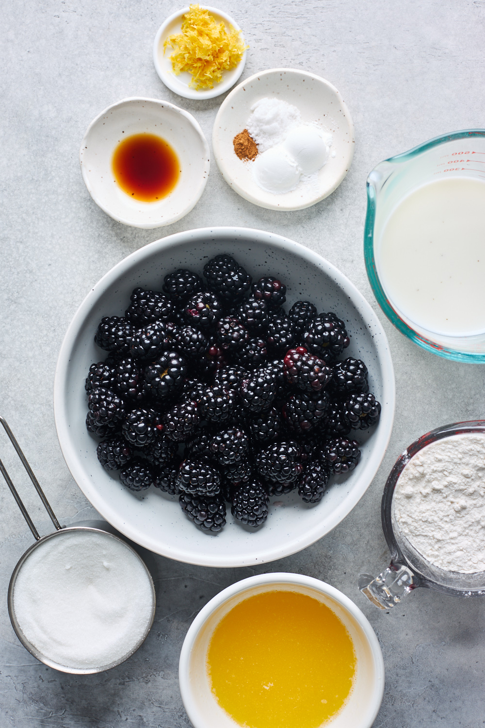 Easy Blackberry Cobbler