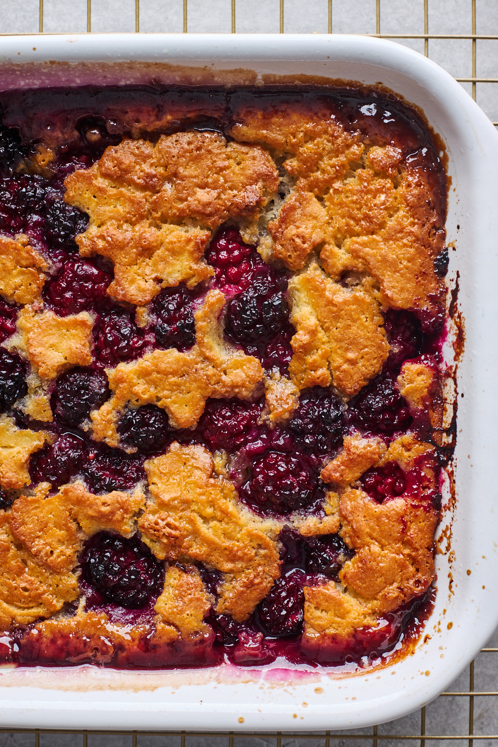 Easy Blackberry Cobbler