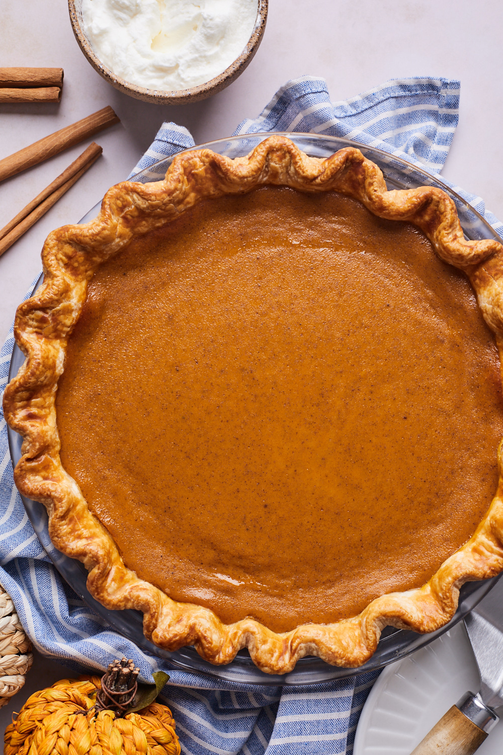 Easy 5 Ingredient Pumpkin Pie