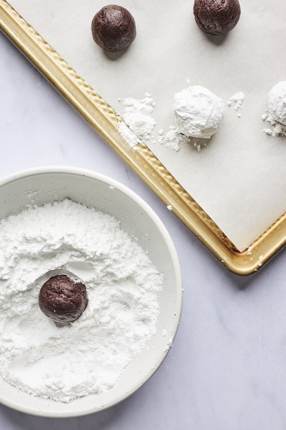 Chocolate Crinkle Cookies