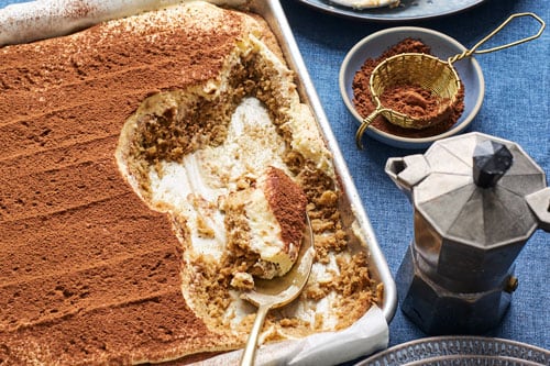 Tiramisu Cake