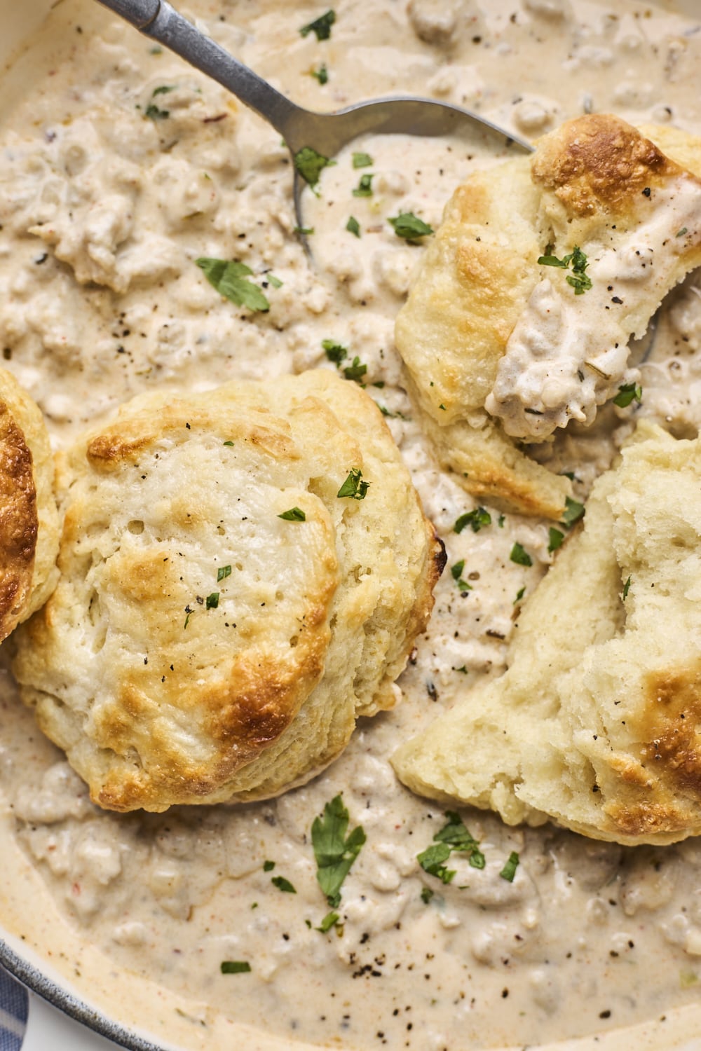 Easy Biscuits and Gravy