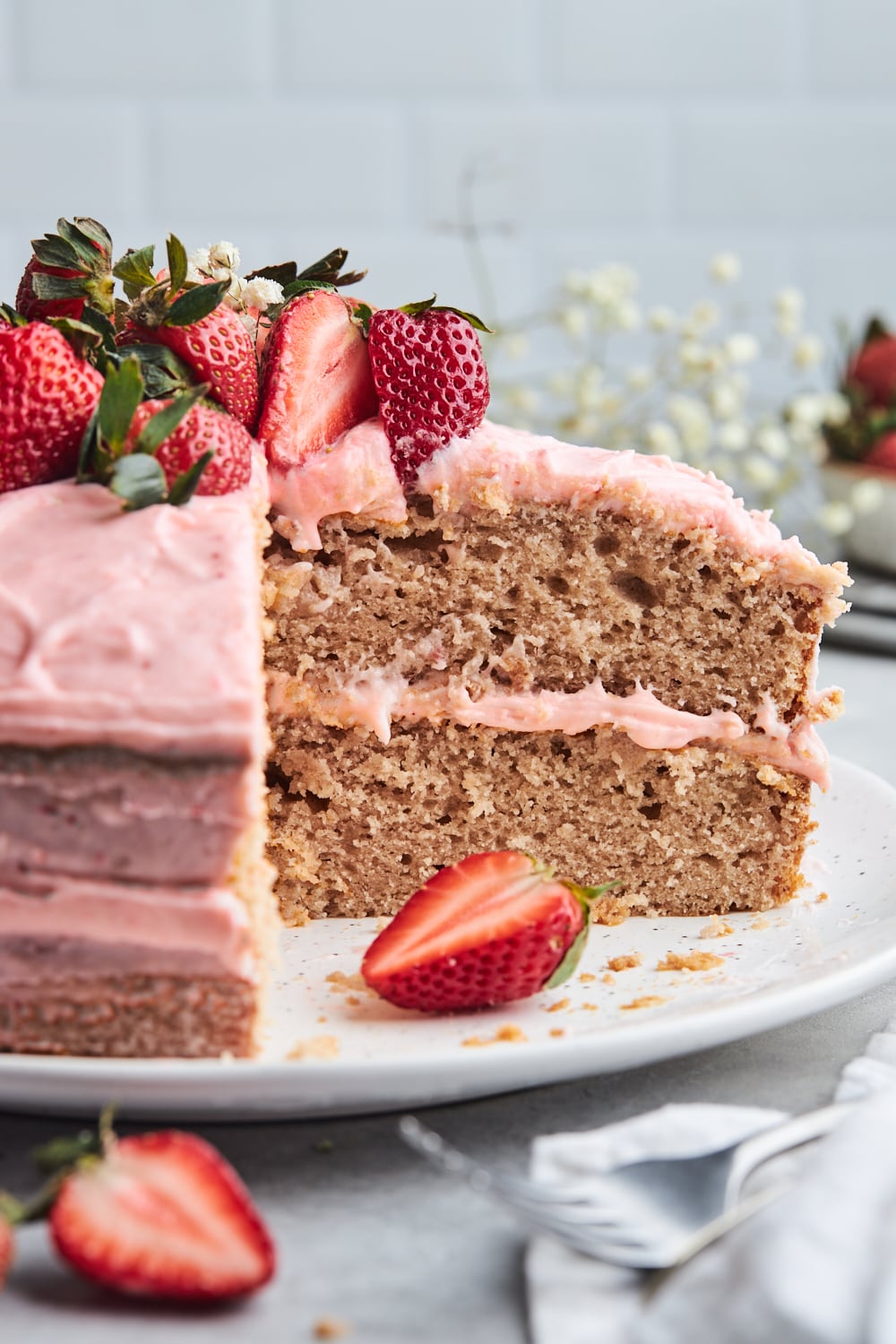 Fresh Strawberry Cake With Strawberry Cream Cheese Frosting