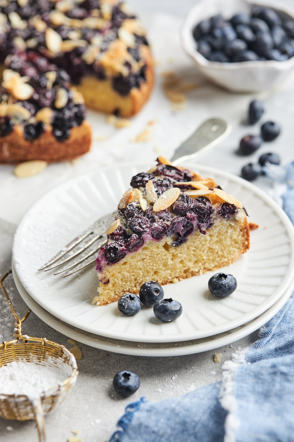 Easy Blueberry Cake