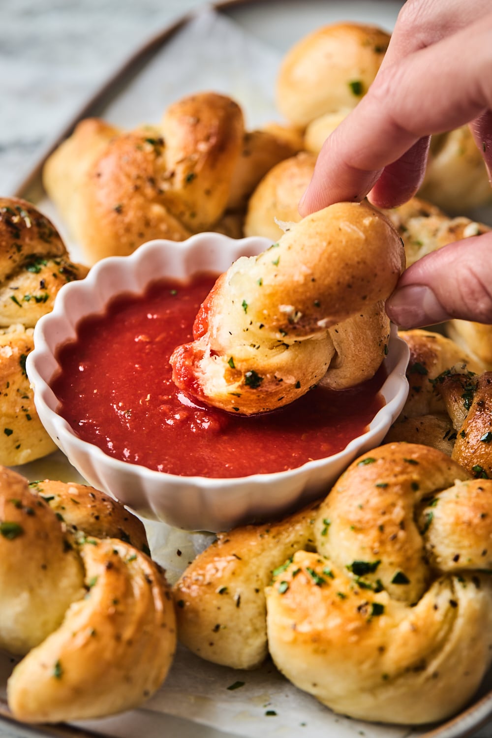 Easy Homemade Garlic Knots