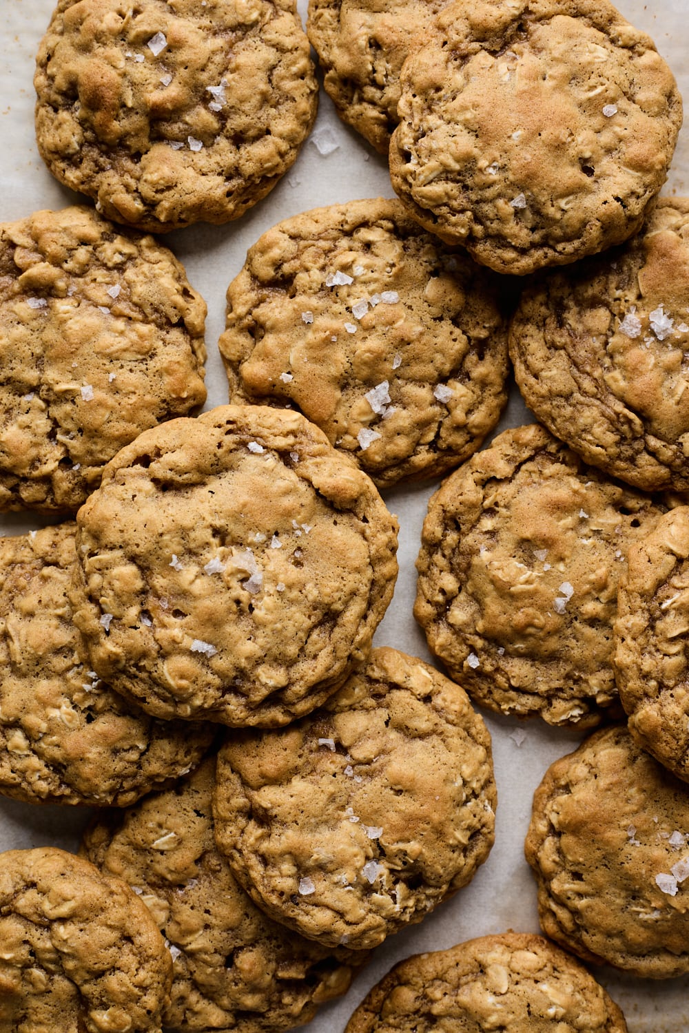 Soft and Chewy Oatmeal Cookies