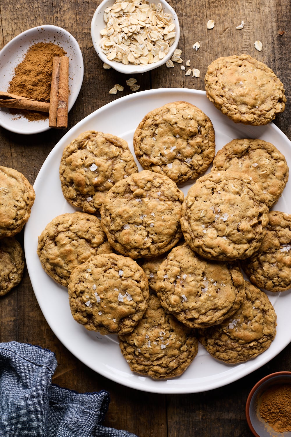 Soft and Chewy Oatmeal Cookies