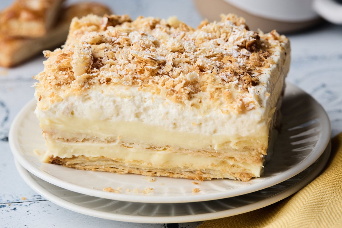 Easy No Bake Greek Napoleon Cake (Mille Feuille Dessert)