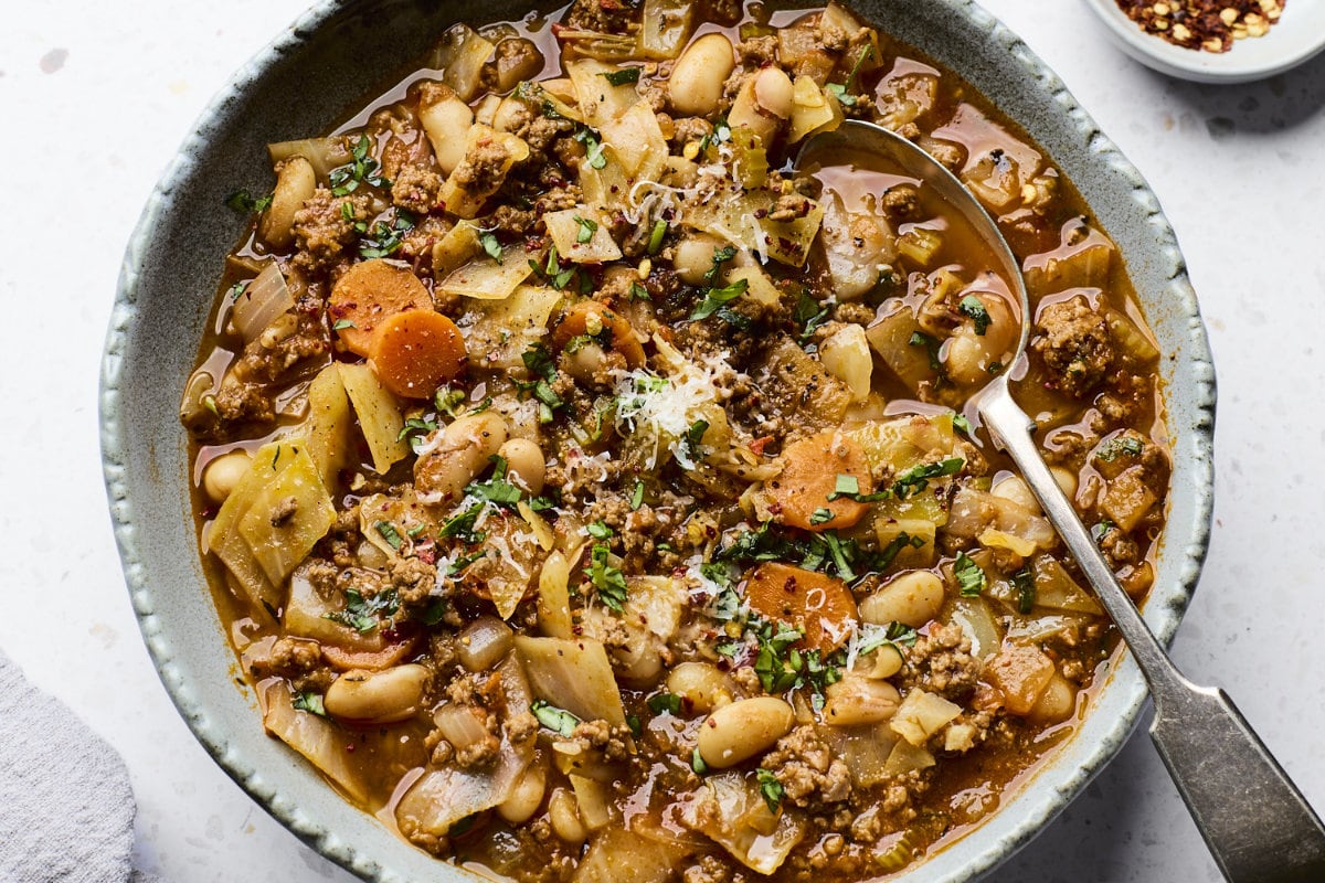 Ground Beef and Cabbage Soup With White Beans