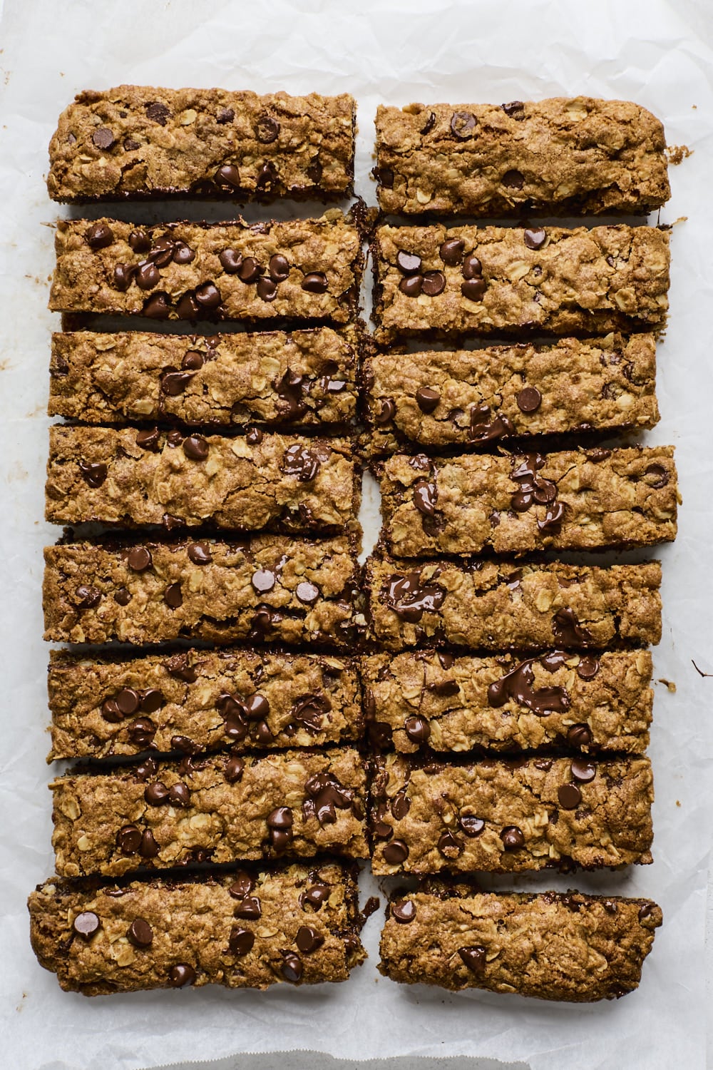 Oatmeal Chocolate Chip Bars