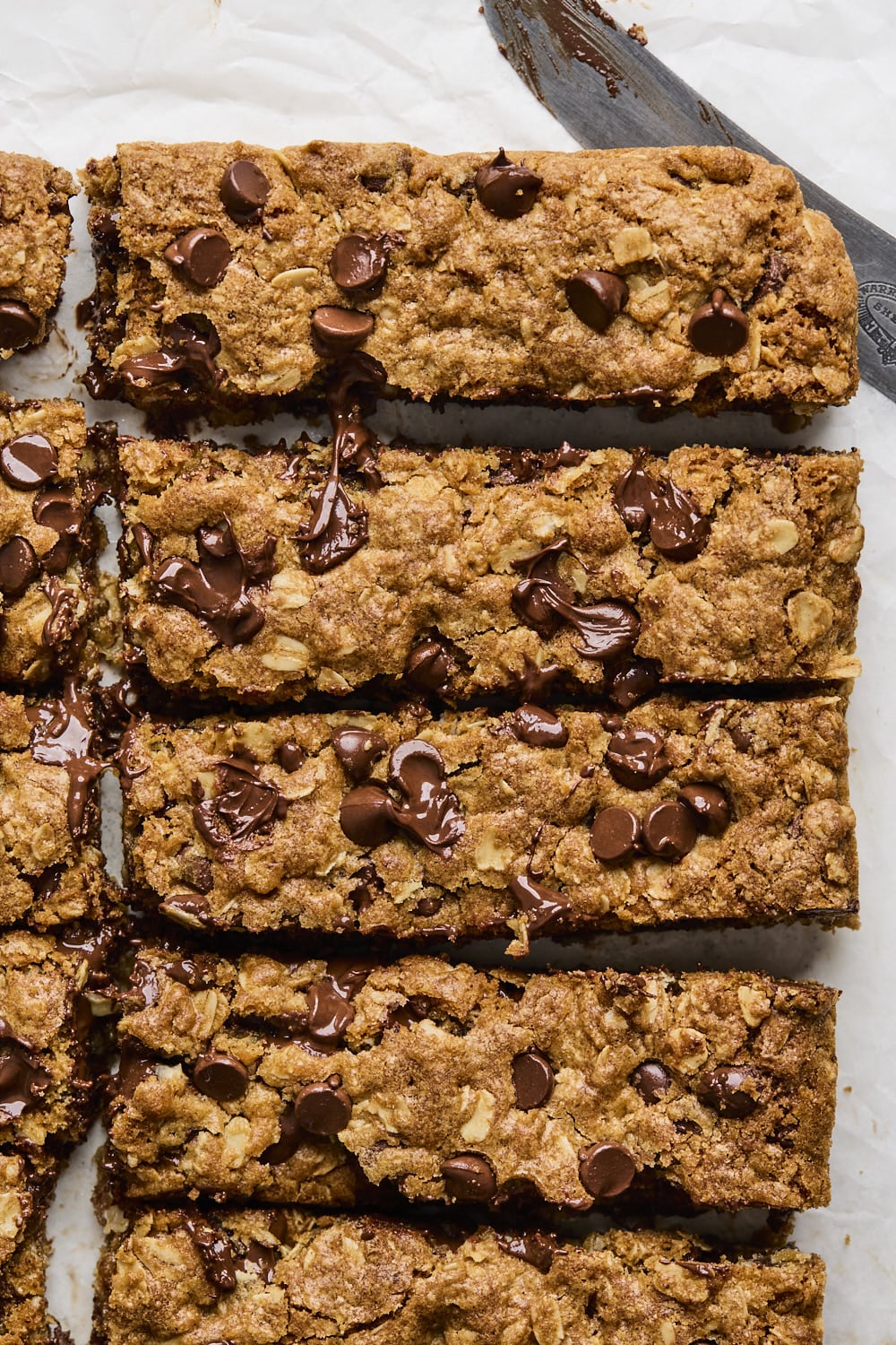 Oatmeal Chocolate Chip Bars