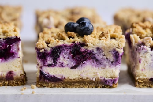 Blueberry Cheesecake Crumble Bars