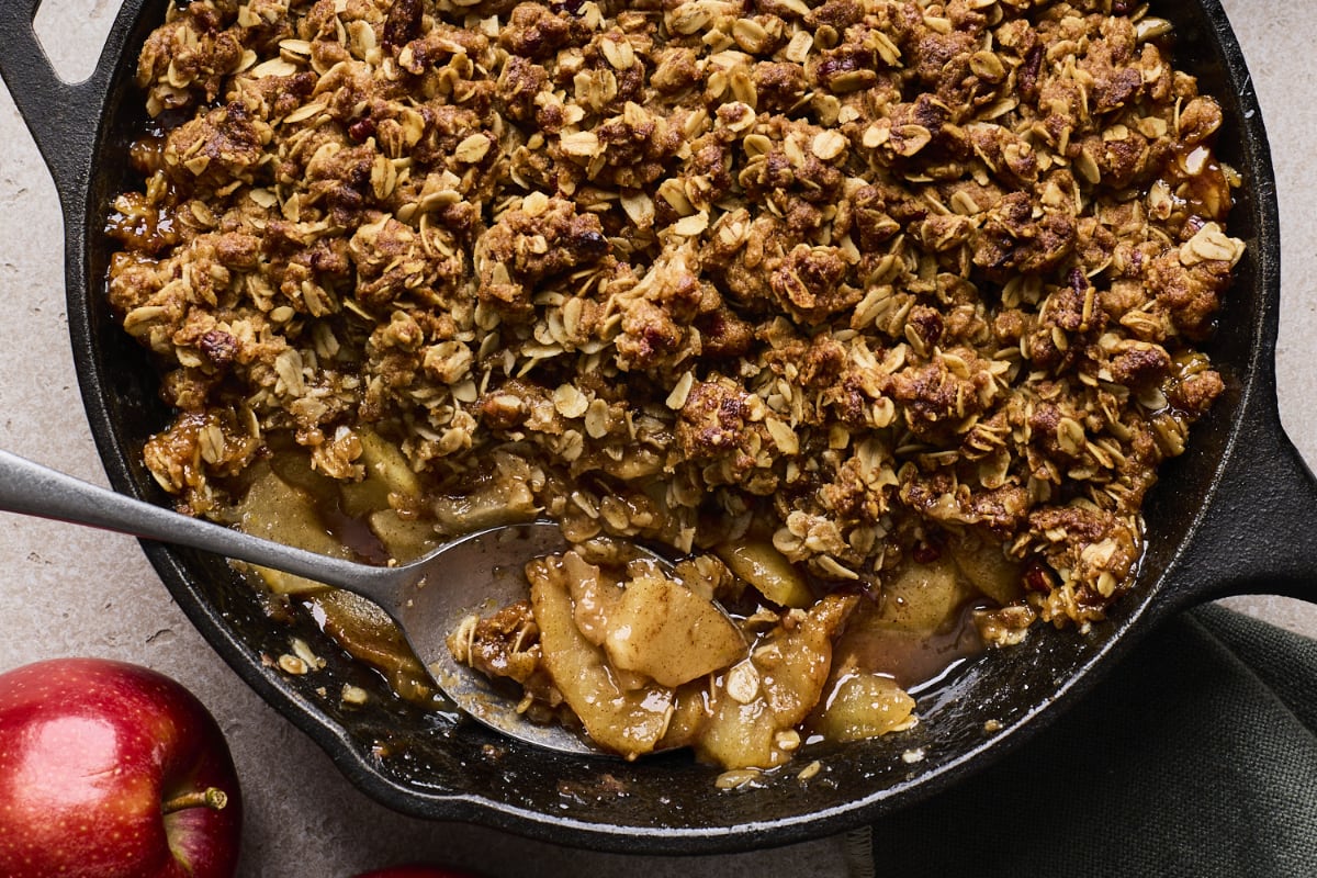 Easy Skillet Apple Crisp